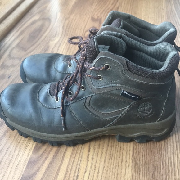 Timberland Shoes, size 5.5 - Picture 4 of 6